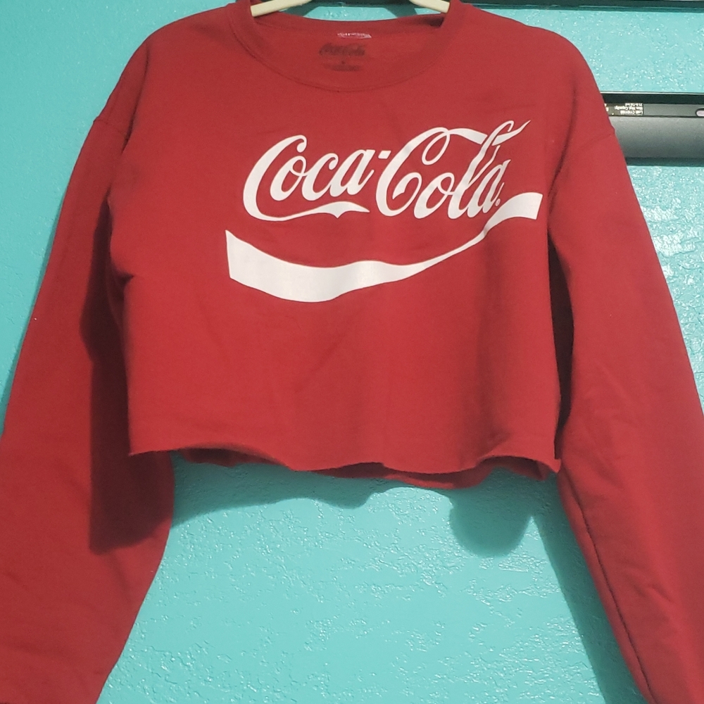 Coca cola cropped sweater🥤